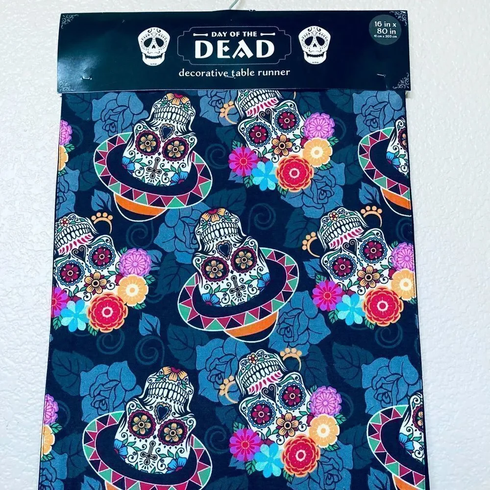 NWT Day of the Dead Sugar Skull Floral Table Runner